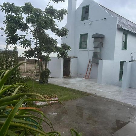 Heba Guest Lodge Two Uitenhage 외부 사진